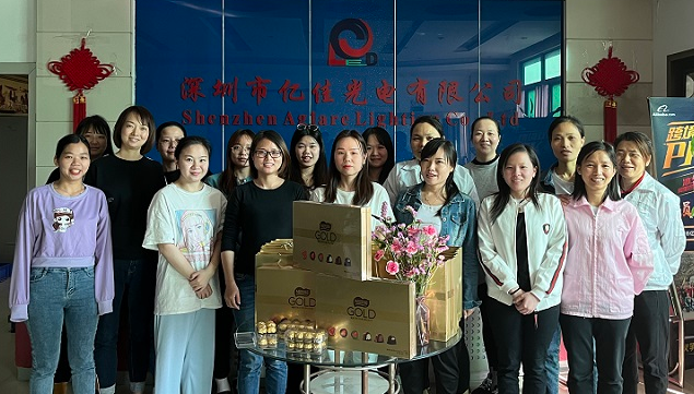 ��ů���£����͵羺����ף����Ů����ջ��� 