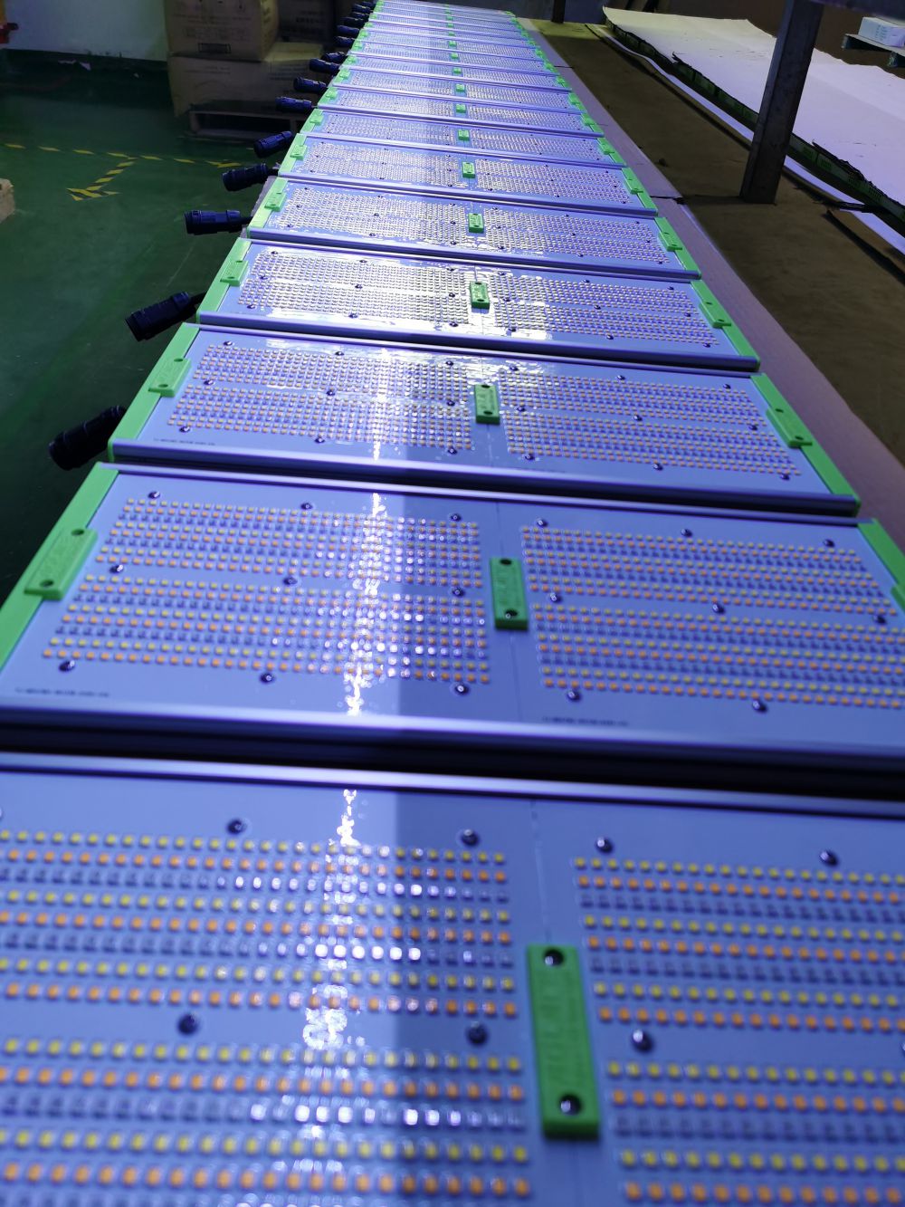 ���͵羺���ģӣͣģ̣ţ����ڹ�˾�Բ���ֲ��ɳ���